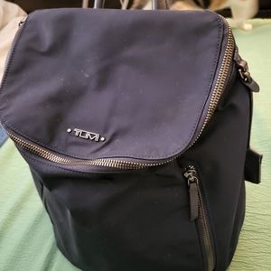 Tumi 🎒